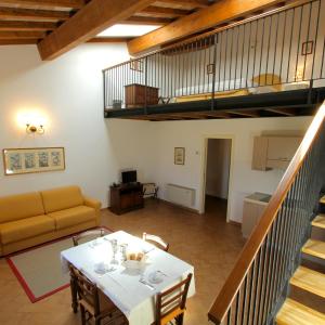 One-Bedroom Apartment - Split Level