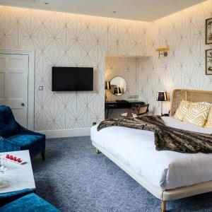 Feature Room