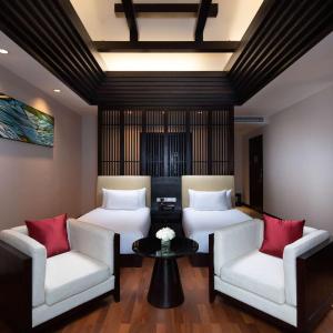 Twin Room with Mountain View