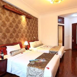 Family Room (3 Adults)