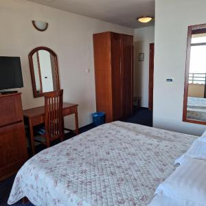 Economy Double Room with Sea View