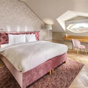 Riverside Suite