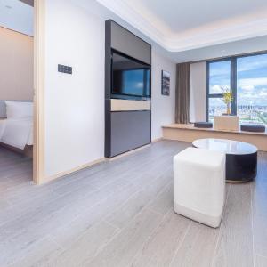 Jimu Family Suite