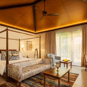 Deluxe Double Room with Bath
