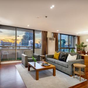  Premier 2-Bedroom Residence