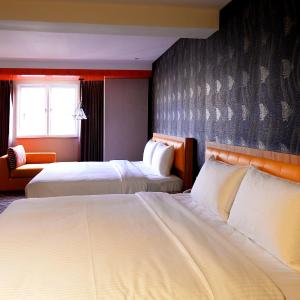 Deluxe Family Suite
