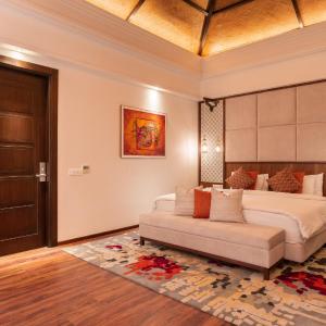 Suite with Private Pool - 20% off on F&B, 20% off on Spa and Laundry, Happy Hours from 11 AM to 7 PM