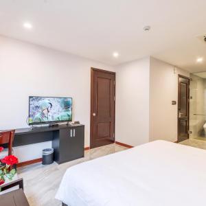 Deluxe Double Room with Bath