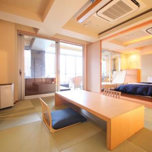 Suite Room with Tatami Area with Open-Air Bath and Lake View