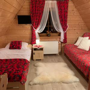 Twin Room with Private Bathroom