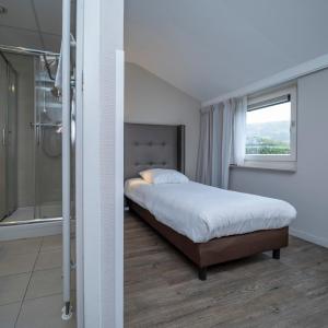 Comfort Single Room with Shower