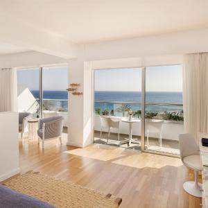 Executive Suite with Sea View
