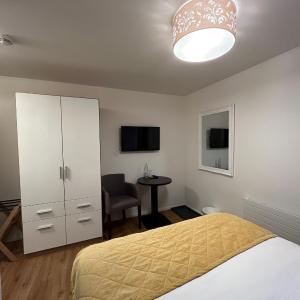 Single Room with Balcony
