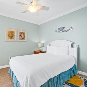 Two-Bedroom Apartment with Sea View 1701W-B