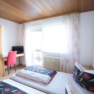 Twin Room with Bathroom