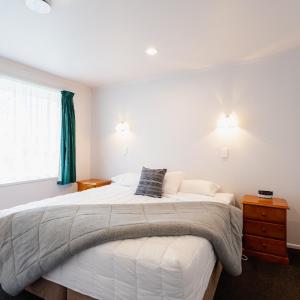 King One Bedroom Unit with Spa Bath