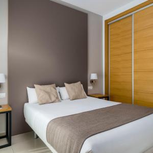 One-Bedroom Apartment (4 Adults)