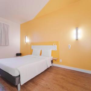 Apartment with Double Bed - Disability Access