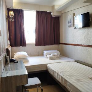 Triple Room with City View