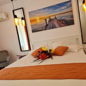 Queen Room with Pool View