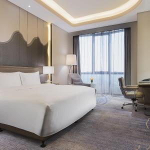 Superior Deluxe King Room