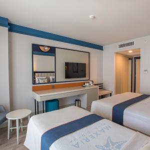 Triple Room with Land View