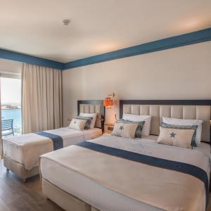Standard Room with Sea View