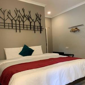 Two - Bedroom Apartment Pool Side