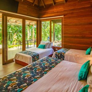 Suite with Hot Tub