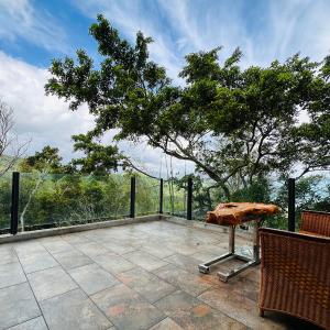 Deluxe Double Room with Balcony and Sea View
