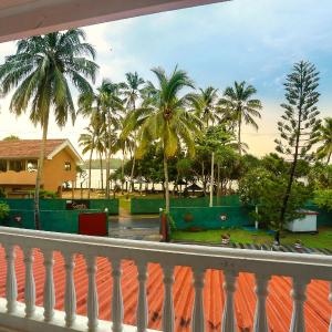 Double Room with Balcony and Sea View