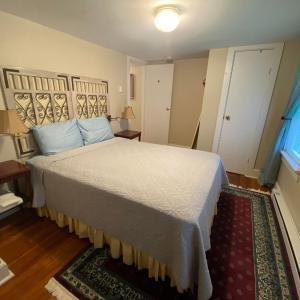 Mosby Guest House Room