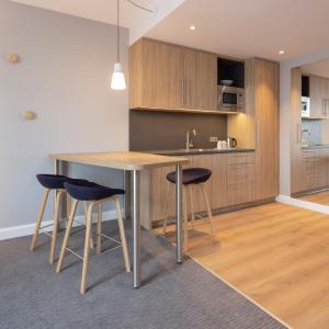 Queen Suite