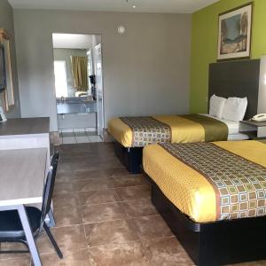 Queen Room with Two Queen Beds - Disability Access/Non-Smoking