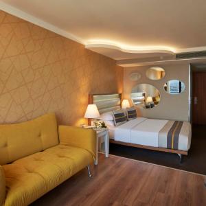 Executive Room with Istiklal Street View