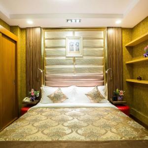 Deluxe Queen Room - Non-Smoking