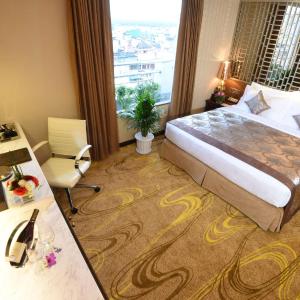 Studio Suite with Two Single Beds - Non-Smoking