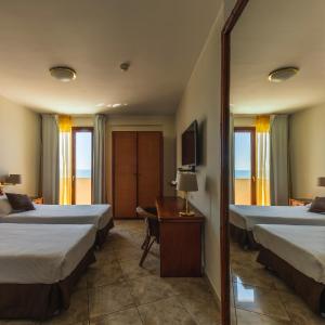 Twin Room with Sea View