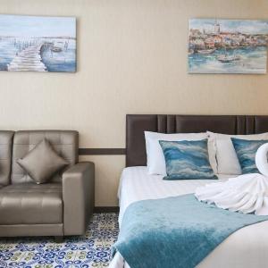 Deluxe Pool Access Double Room
