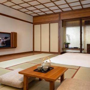 Grand Tatami Onsen Suite