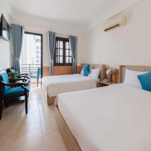 Quadruple Room with Balcony