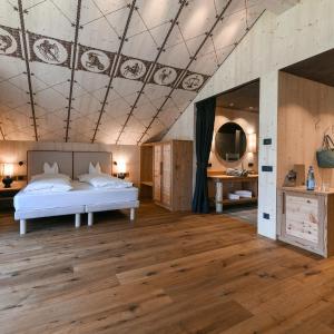 King Suite with Balcony