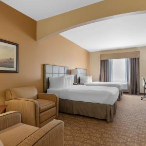 Queen Room with Two Queen Beds - Pet Friendly/Non-Smoking