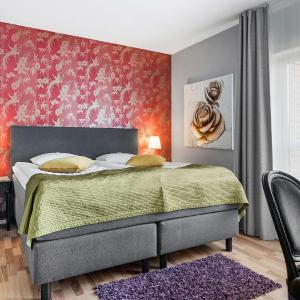 Family King Room with Sofa Bed