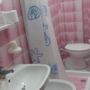 Economy Triple Room
