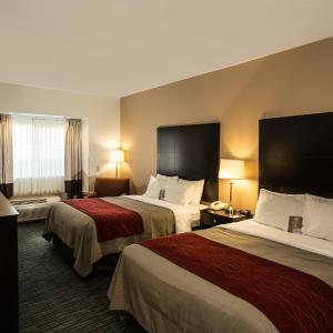 Queen Room with Two Queen Beds - Non-Smoking