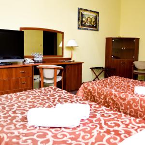 Triple Room with Bathroom