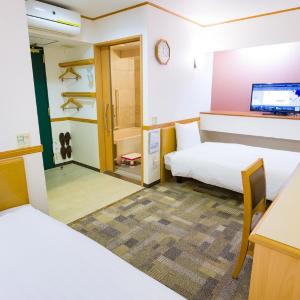 Accessible Twin Room - Non-Smoking