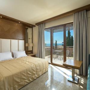 Double Room with Side Sea View