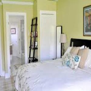 Pond Cottage